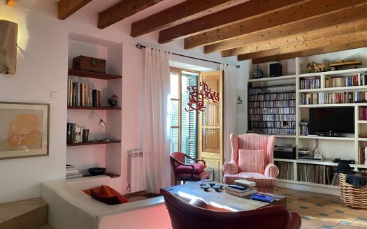 Preciosa casa en el centro de Fornalutx