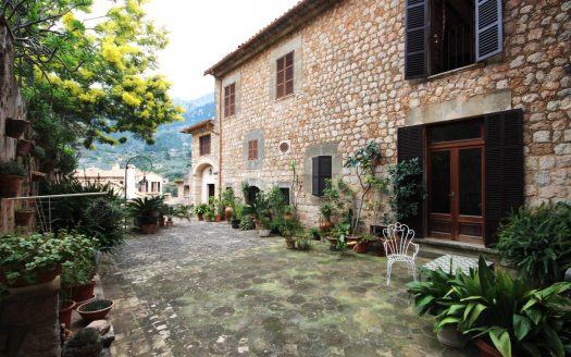 Casa historica en Fornalutx